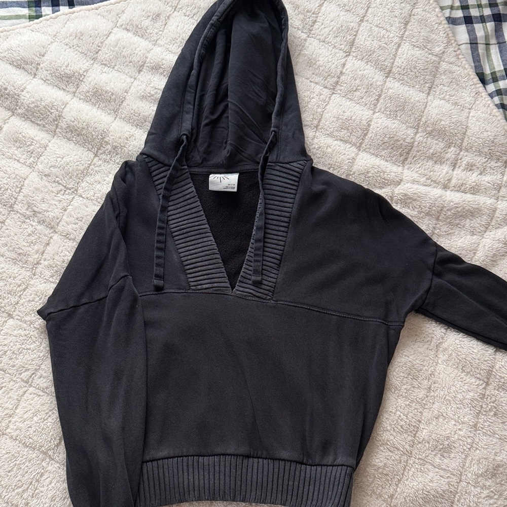 Black Aerie Hooded Pullover XS Sweater